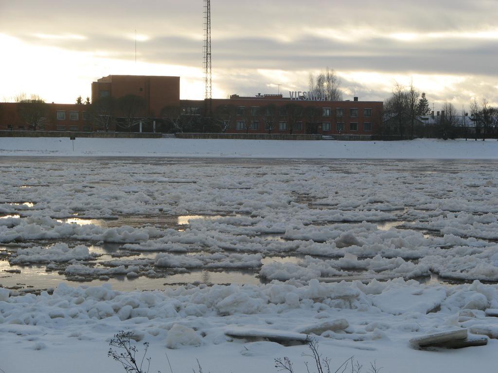 Daugavkrasti Hotel Jēkabpils Εξωτερικό φωτογραφία