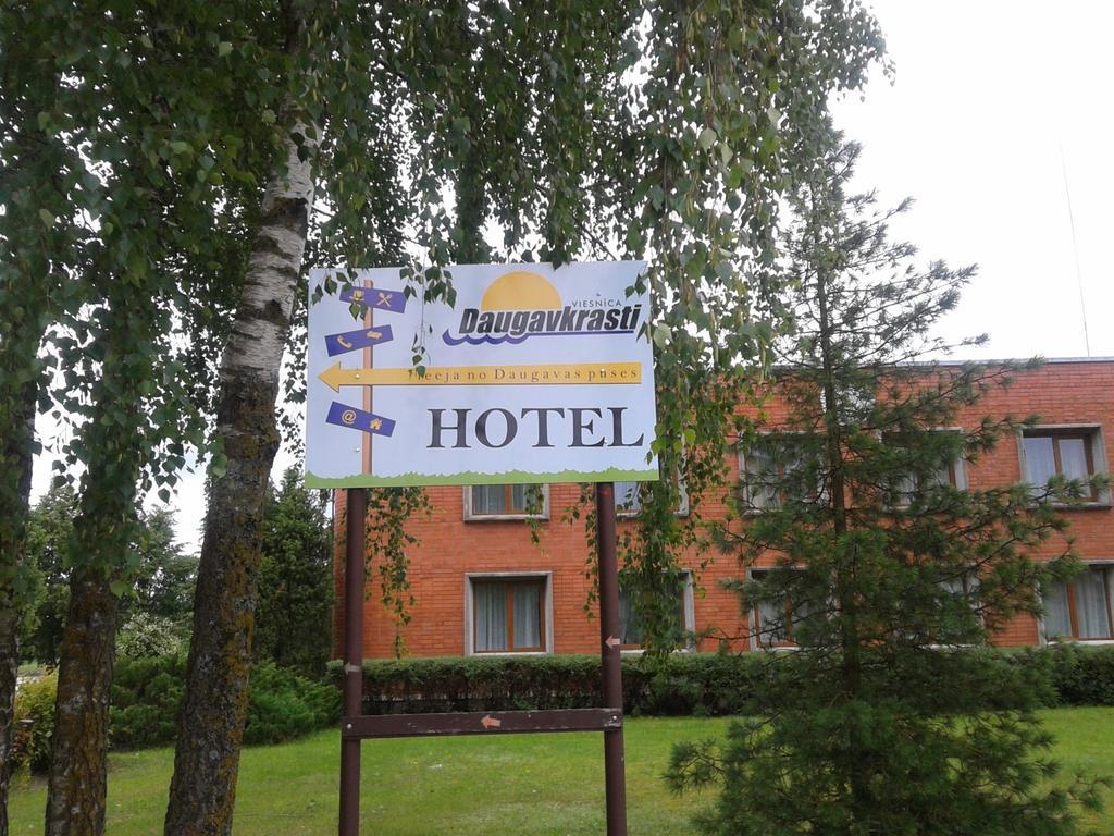 Daugavkrasti Hotel Jēkabpils Εξωτερικό φωτογραφία